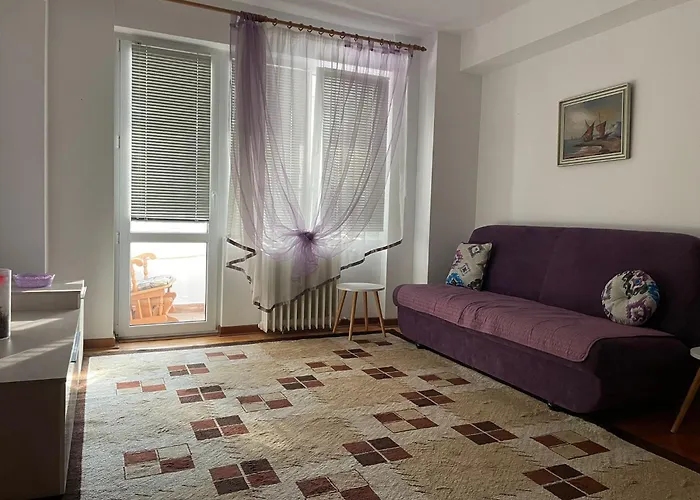 Daire Elena Center *